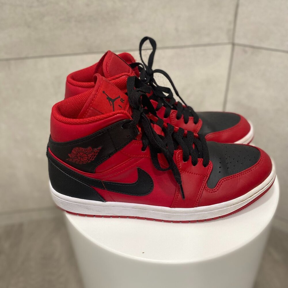 Nike - Air Jordan 1 Mid - SNEAKER